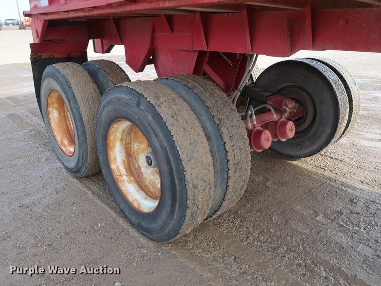 image for item DH0753 1988 Lufkin end dump trailer