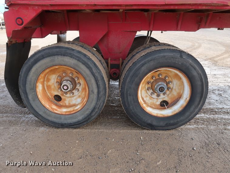 image for item DH0753 1988 Lufkin end dump trailer