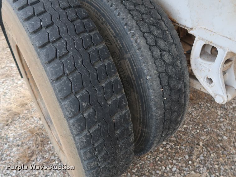 image for item DH0754 2005 shop built end dump pup trailer