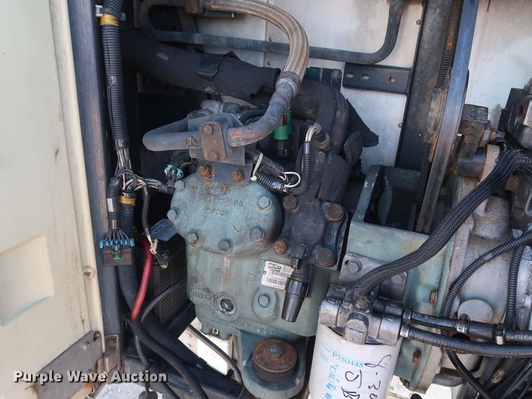 image for item DH0776 1998 Great Dane refrigerated van trailer