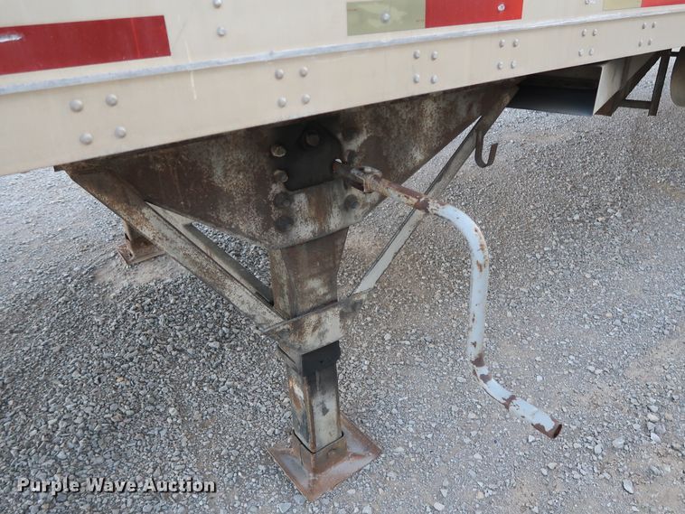 image for item DH0776 1998 Great Dane refrigerated van trailer