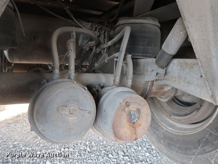 image for item DH0776 1998 Great Dane refrigerated van trailer