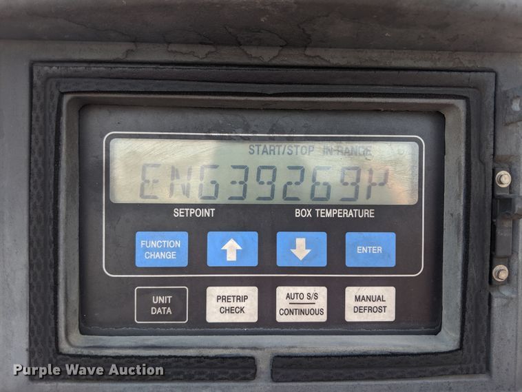image for item DH0778 1998 Utility VS2R refrigerated van trailer