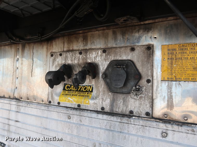 image for item DH0778 1998 Utility VS2R refrigerated van trailer