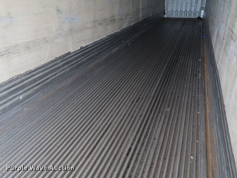 image for item DH0778 1998 Utility VS2R refrigerated van trailer