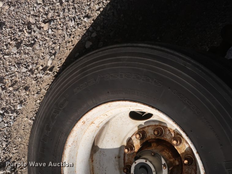 image for item DH0778 1998 Utility VS2R refrigerated van trailer