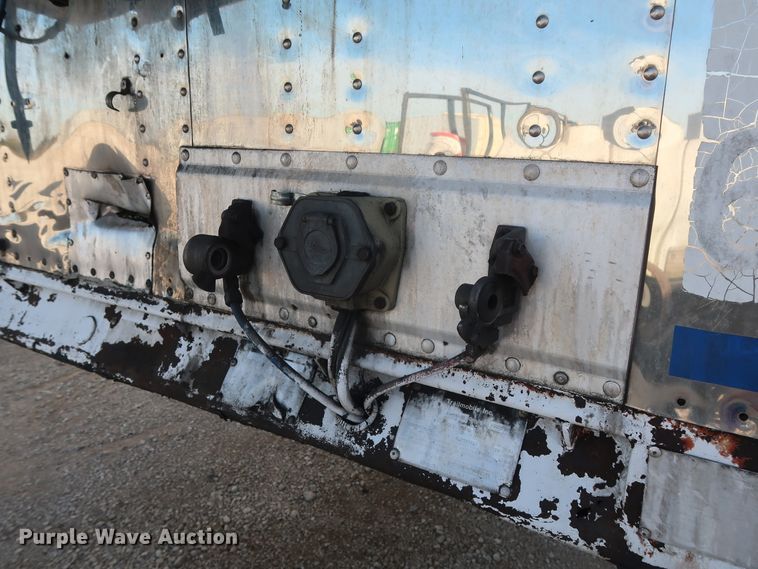 image for item DH0779 1993 Trailmobile 01AC-1UAL refrigerated van trailer