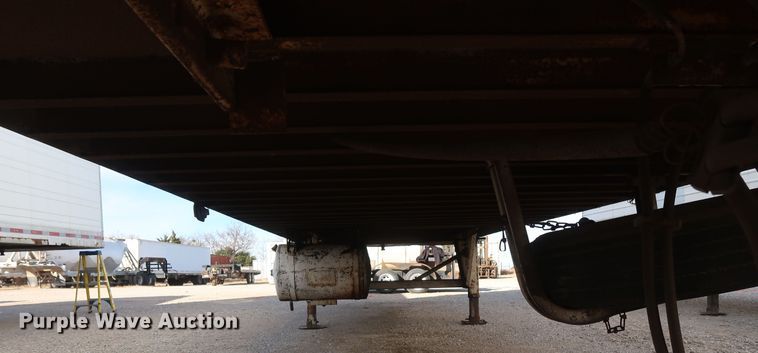 image for item DH0779 1993 Trailmobile 01AC-1UAL refrigerated van trailer