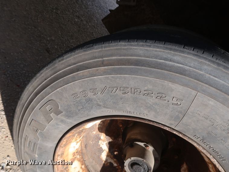 image for item DH0780 1996 Trailmobile 01AN-1UAL refrigerated van trailer