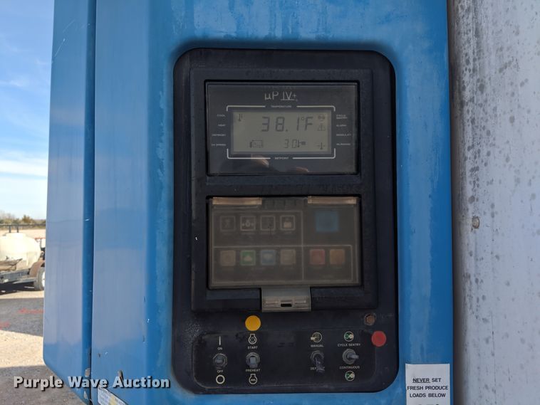 image for item DH0781 1996 Utility VS2R refrigerated van trailer