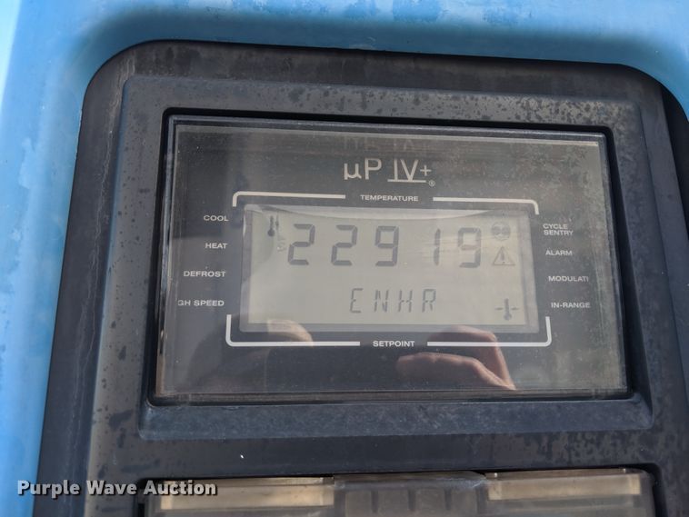 image for item DH0781 1996 Utility VS2R refrigerated van trailer