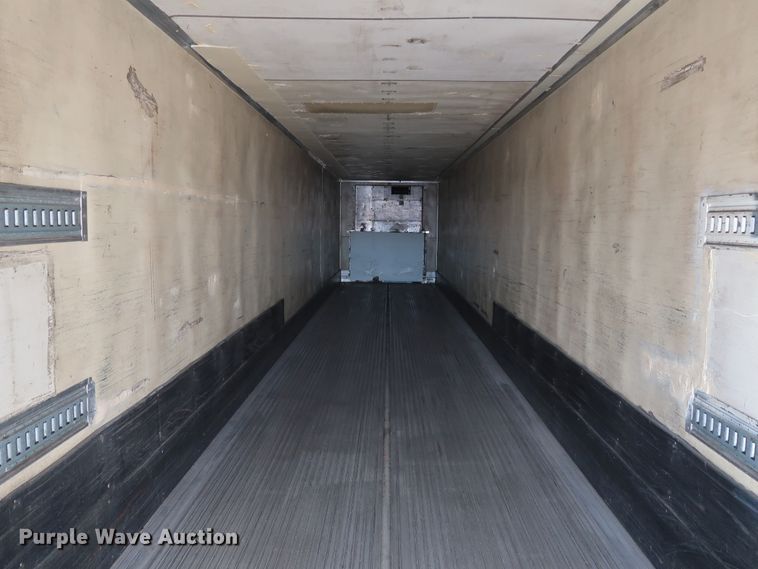 image for item DH0781 1996 Utility VS2R refrigerated van trailer