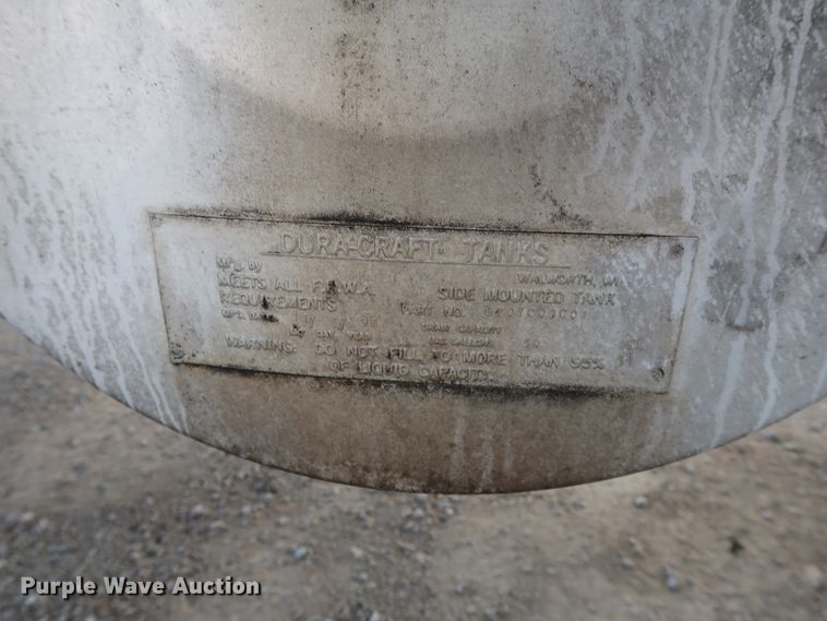 image for item DH0782 1999 Utility VS2R refrigerated van trailer