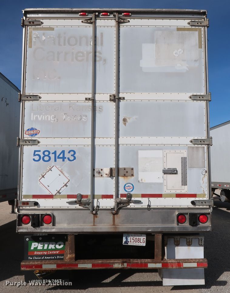 image for item DH0782 1999 Utility VS2R refrigerated van trailer