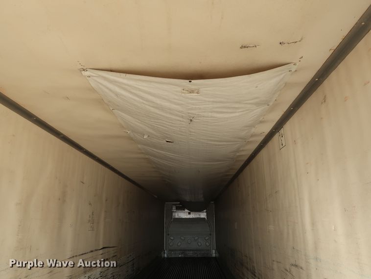 image for item DH0782 1999 Utility VS2R refrigerated van trailer