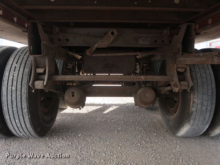 image for item DH0782 1999 Utility VS2R refrigerated van trailer