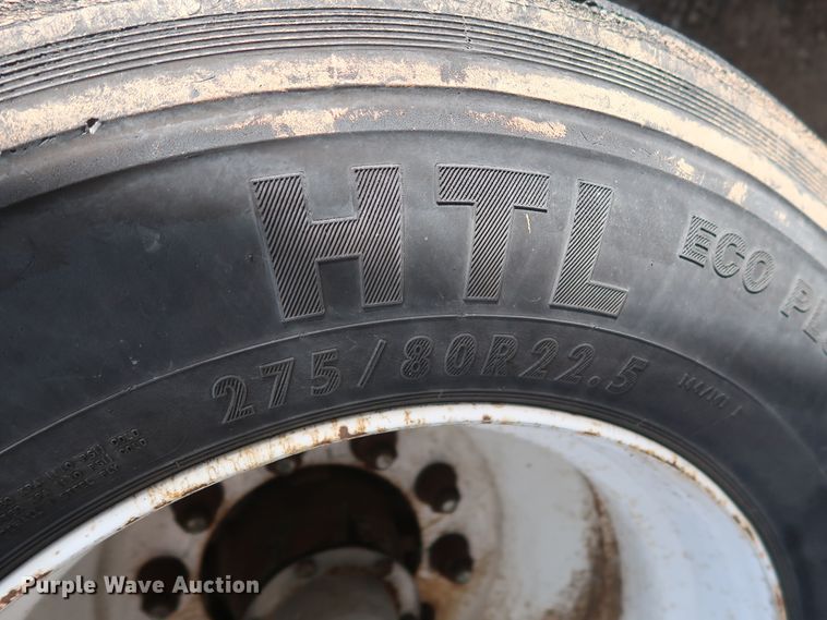 image for item DH0782 1999 Utility VS2R refrigerated van trailer