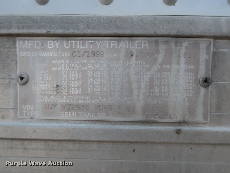 image for item DH0782 1999 Utility VS2R refrigerated van trailer