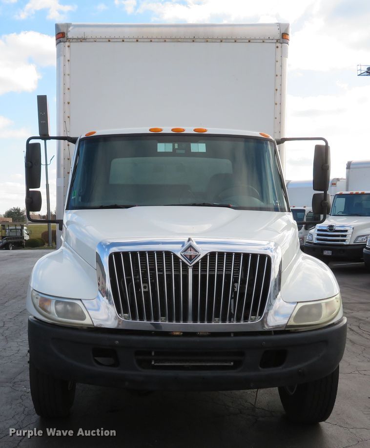 image for item DH1708 2007 International 4300 box truck