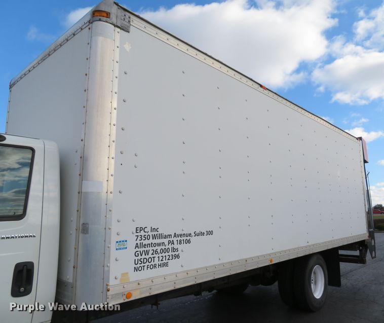 image for item DH1708 2007 International 4300 box truck