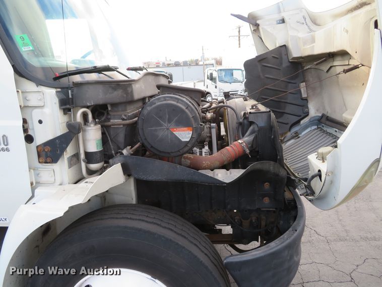 image for item DH1708 2007 International 4300 box truck