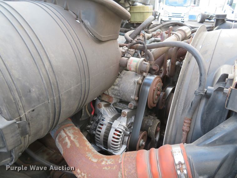 image for item DH1708 2007 International 4300 box truck