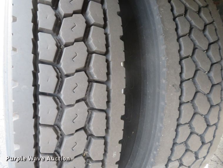 image for item DH1708 2007 International 4300 box truck