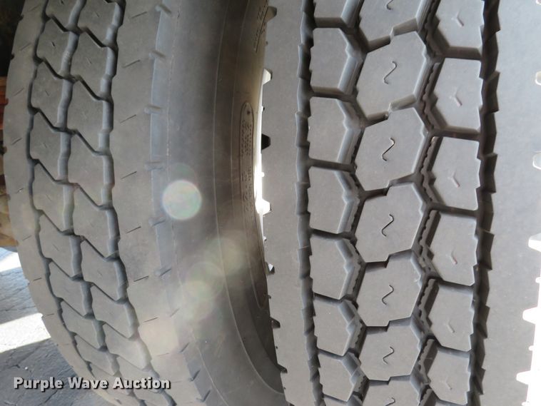 image for item DH1708 2007 International 4300 box truck