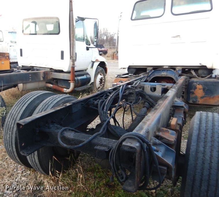 image for item DH2245 2000 Sterling L-Line truck cab and chassis