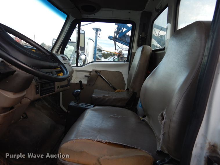 image for item DH2245 2000 Sterling L-Line truck cab and chassis