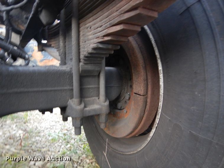 image for item DH2245 2000 Sterling L-Line truck cab and chassis