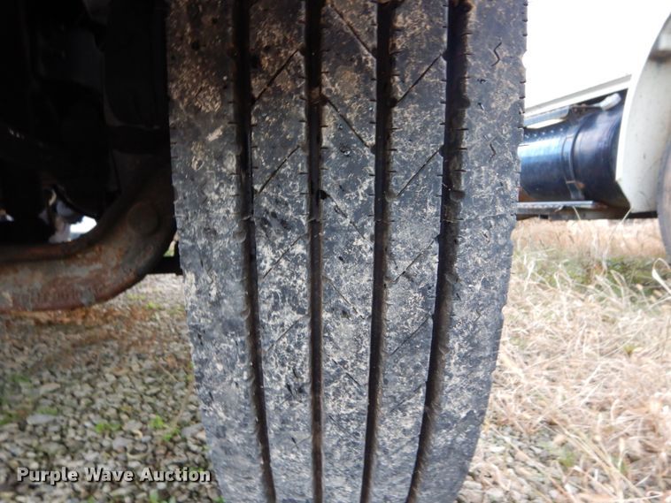 image for item DH2245 2000 Sterling L-Line truck cab and chassis