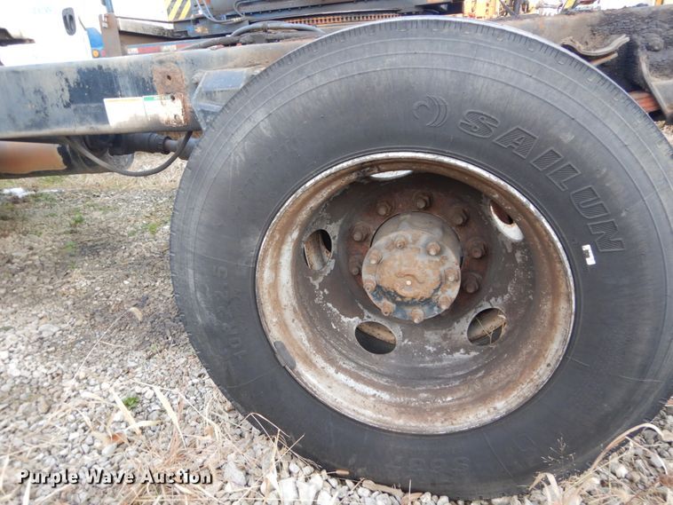 image for item DH2245 2000 Sterling L-Line truck cab and chassis