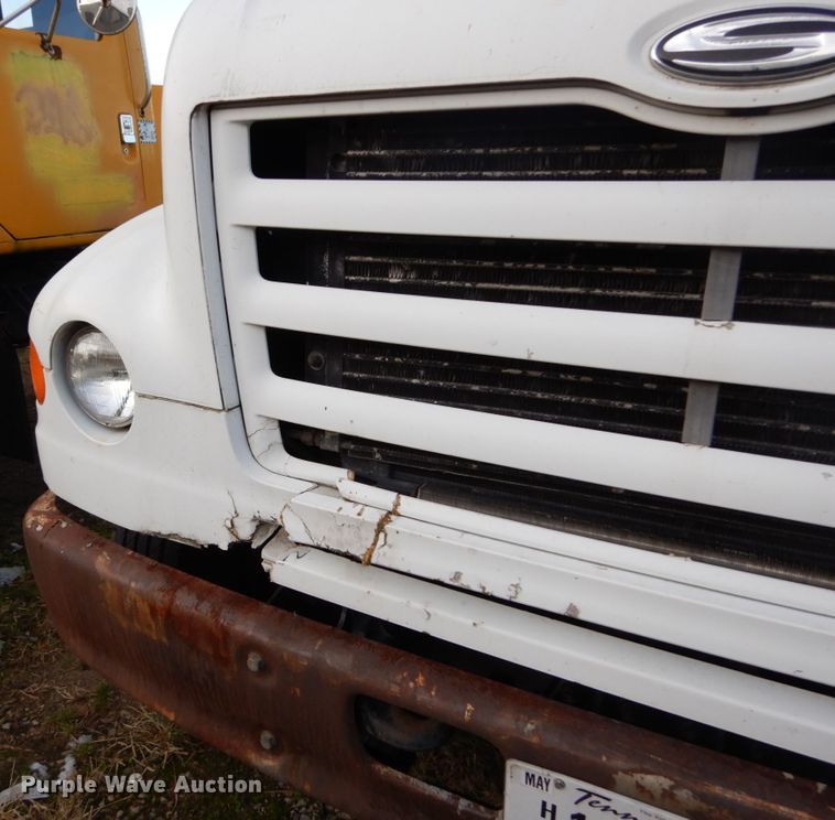 image for item DH2246 2000 Sterling L-Line truck cab and chassis