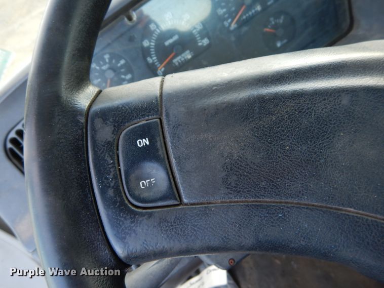 image for item DH2246 2000 Sterling L-Line truck cab and chassis