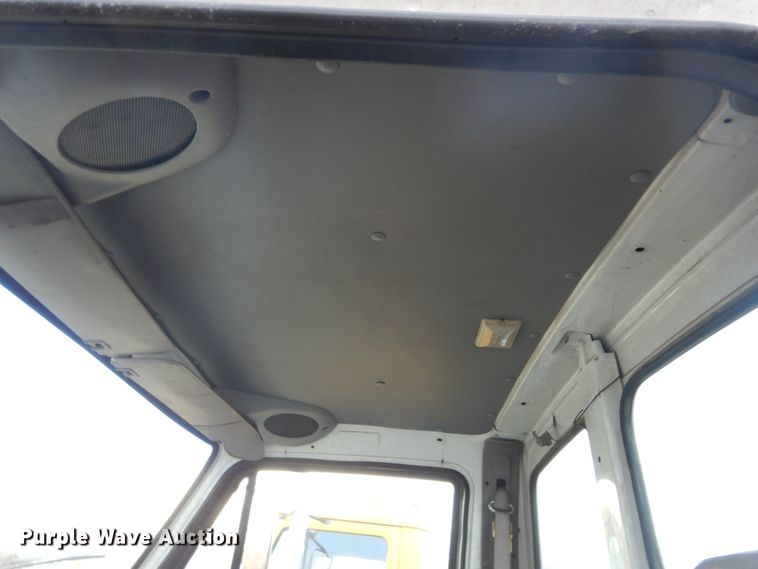 image for item DH2246 2000 Sterling L-Line truck cab and chassis