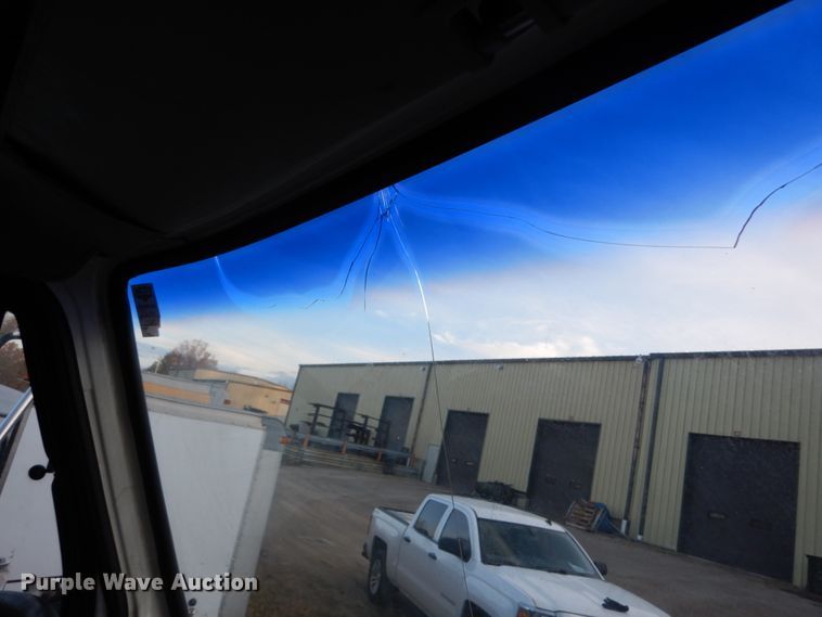 image for item DH2246 2000 Sterling L-Line truck cab and chassis