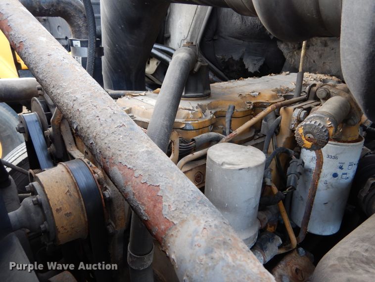 image for item DH2246 2000 Sterling L-Line truck cab and chassis