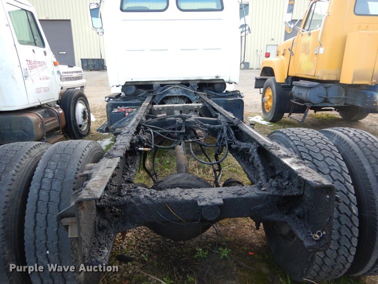 image for item DH2246 2000 Sterling L-Line truck cab and chassis