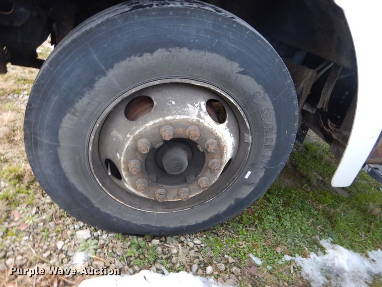 image for item DH2246 2000 Sterling L-Line truck cab and chassis