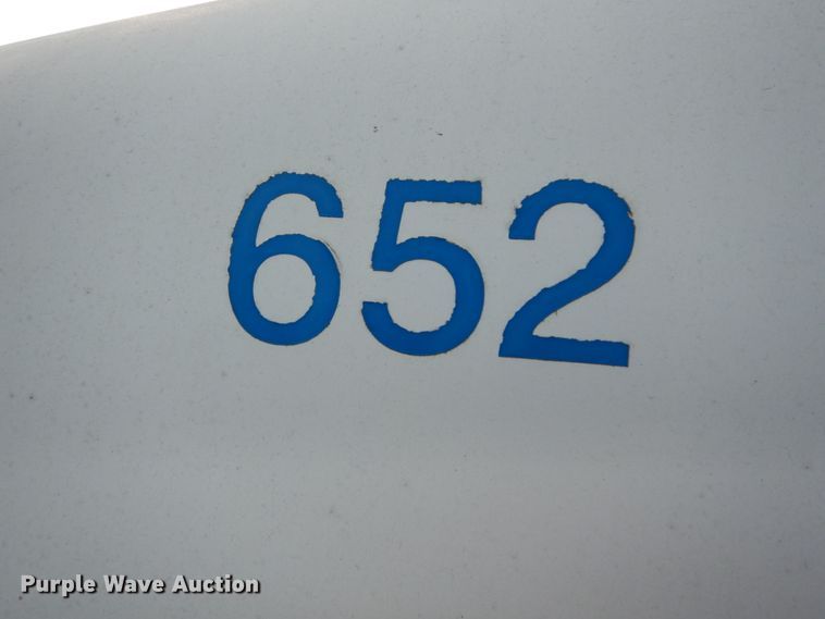 image for item DH2246 2000 Sterling L-Line truck cab and chassis