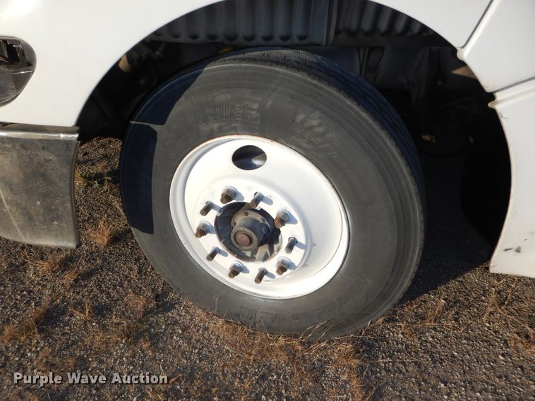 image for item DH2690 2005 Peterbilt 387 semi truck