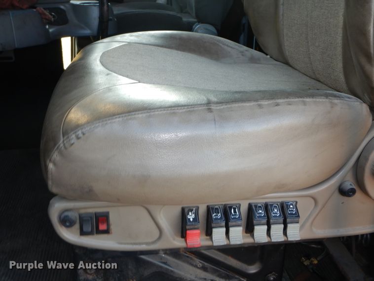 image for item DH2691 2007 Kenworth T2000 semi truck