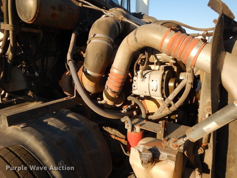 image for item DH2691 2007 Kenworth T2000 semi truck