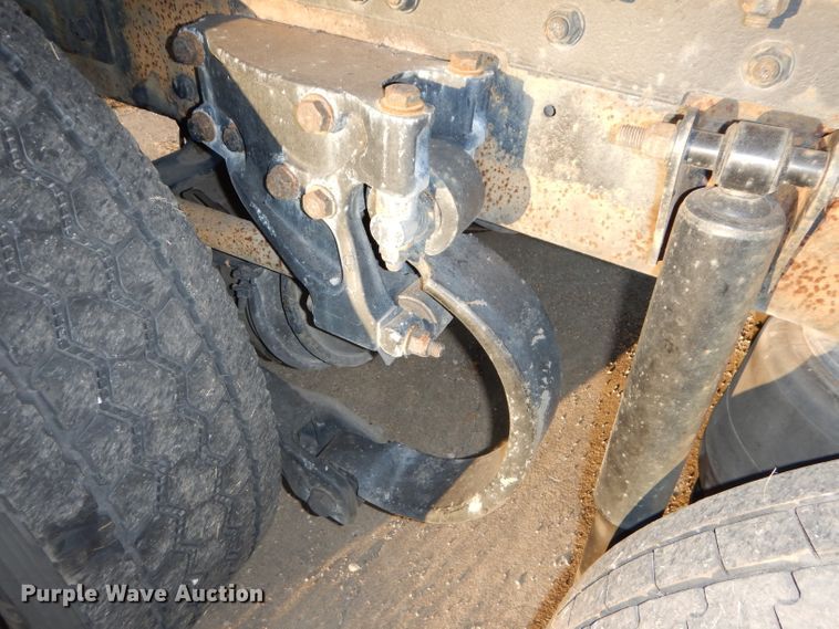 image for item DH2691 2007 Kenworth T2000 semi truck