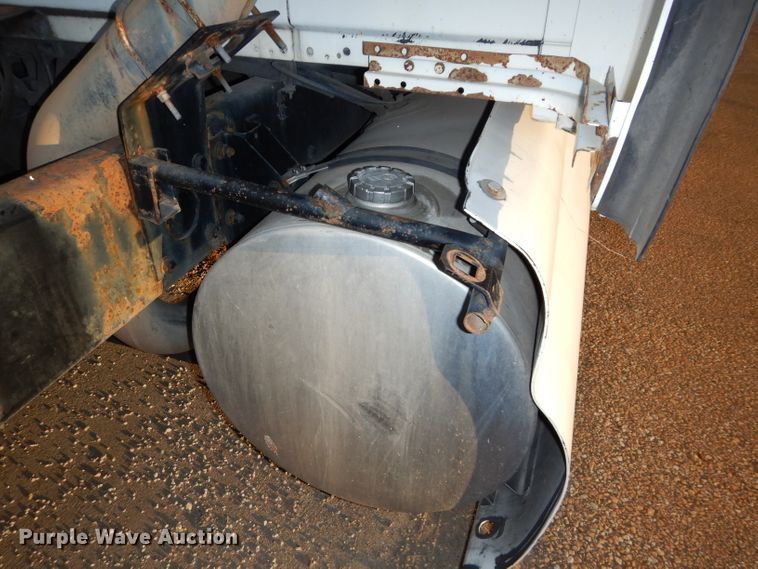 image for item DH2691 2007 Kenworth T2000 semi truck