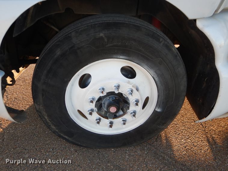 image for item DH2691 2007 Kenworth T2000 semi truck