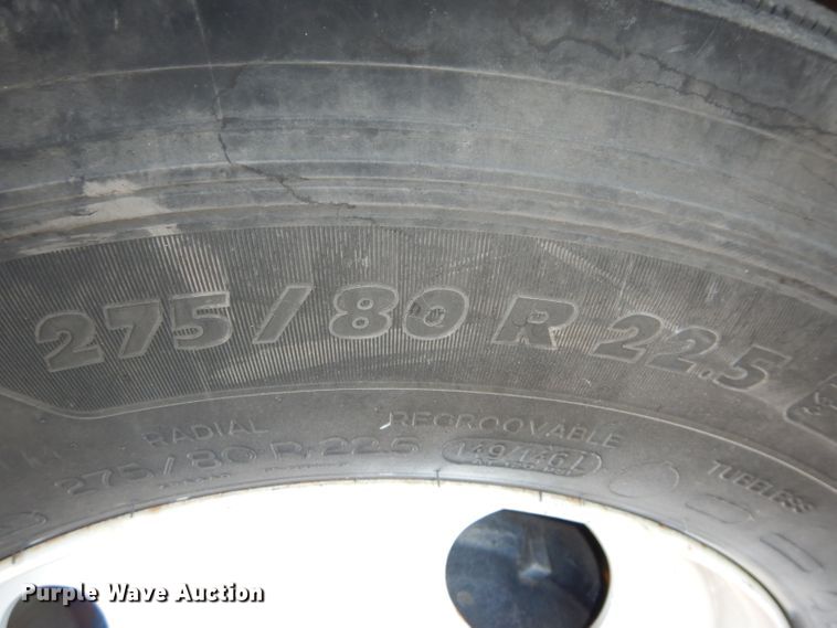 image for item DH2691 2007 Kenworth T2000 semi truck