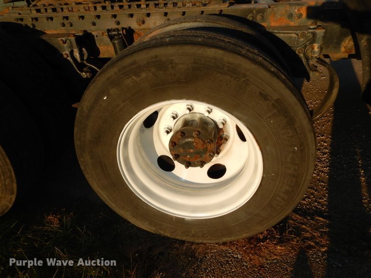 image for item DH2691 2007 Kenworth T2000 semi truck