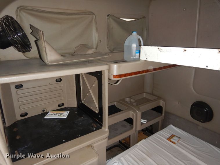 image for item DH2692 2007 International 9400i semi truck